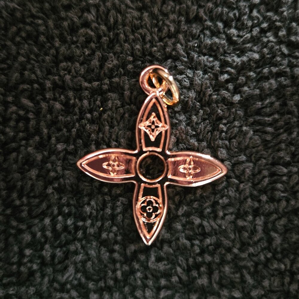 Beautiful Rose Gold Floral Charm